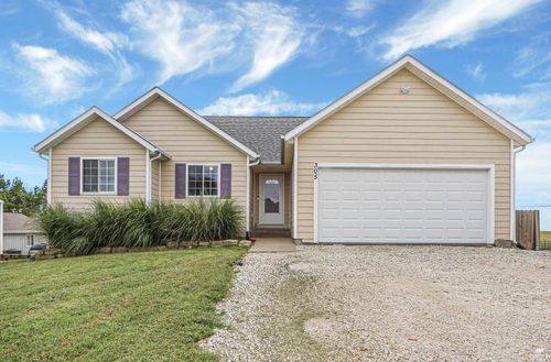305 W Rock Creek Dr, Westmoreland, KS, 66549-9582 | Card Image