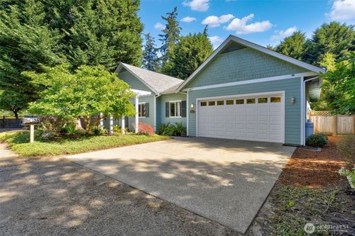 2007 Ne Dingley Rd, Bainbridge Island, WA, 98110-3900 | Card Image
