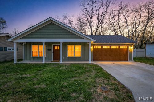 131 N Alexander St, Farmington, MO, 63640-1903 | Card Image