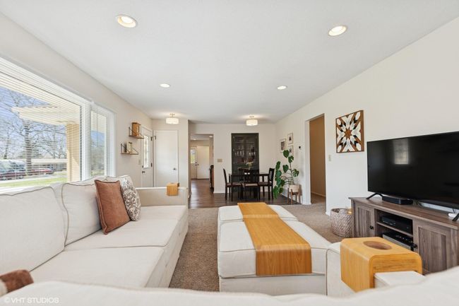 3208 Highland Dr, House other with 5 bedrooms, 3 bathrooms and null parking in Burnsville MN | Image 8