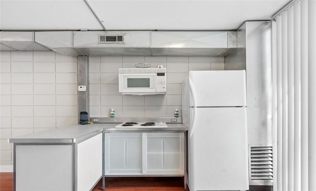 12 S Hill Ave, Condo with 2 bedrooms, 1 bathrooms and null parking in Fayetteville AR | Image 10