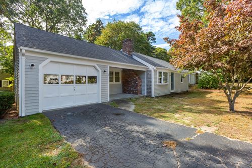 1 Hamblin Hl, Yarmouth Port, MA, 02675-2333 | Card Image