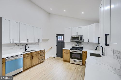 2802 Steele Rd, BALTIMORE, MD, 21209-4018 | Card Image