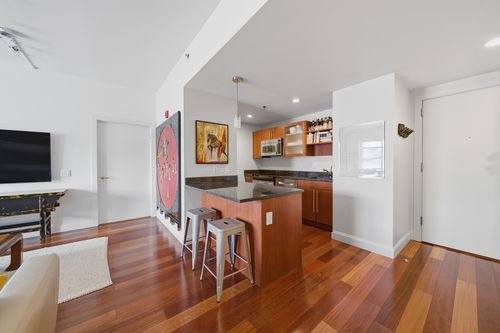701-17 Otis St, Cambridge, MA, 02141-1846 | Card Image