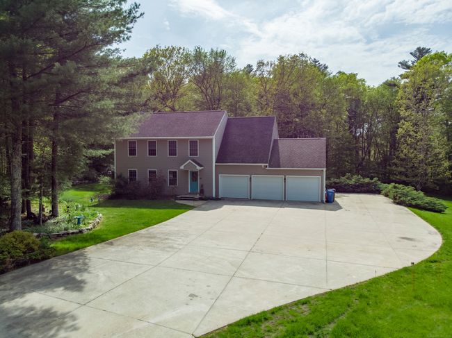 11 Pine Knolls Dr, House other with 3 bedrooms, 2 bathrooms and null parking in Killingly CT | Image 4