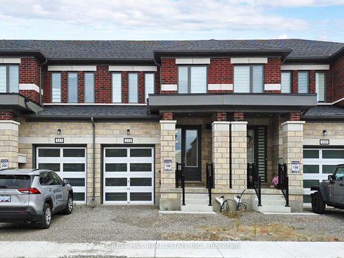 111 Corley St, Lindsay, ON, K9V6C2 | Card Image