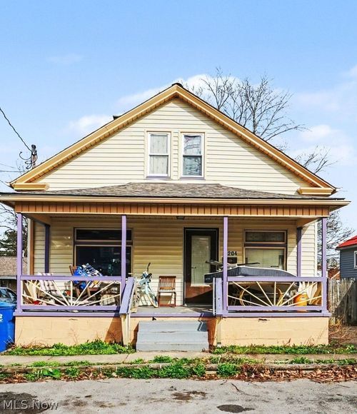 2204 Harmon Ave, Niles, OH, 44446-4234 | Card Image