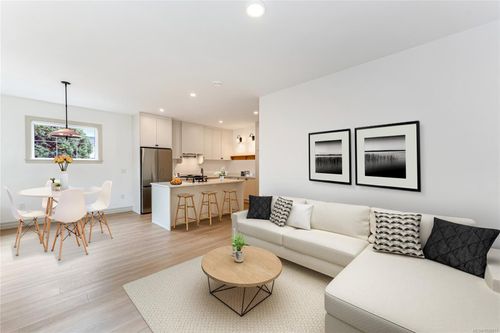 3-3098 Washington Ave, Victoria, BC, V9A0J5 | Card Image