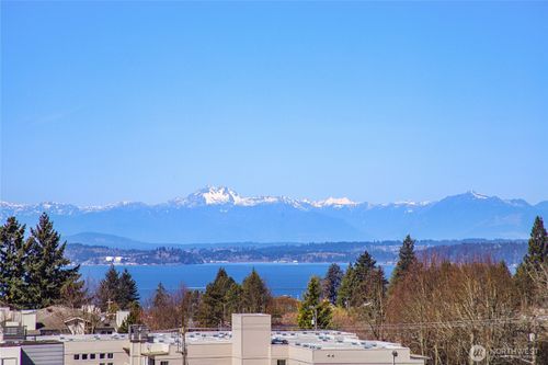 a-6318 41st Ave Sw, Seattle, WA, 98136-1812 | Card Image