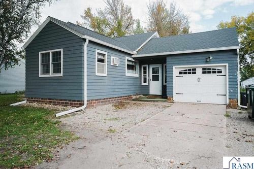 313 E Willis Street, Elmore, MN, 56027 | Card Image