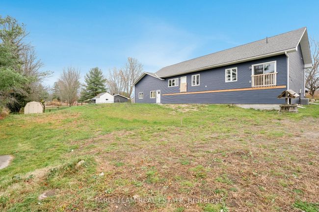 27 Leisure Crt, House other with 3 bedrooms, 1 bathrooms and 4 parking in Coldwater ON | Image 19
