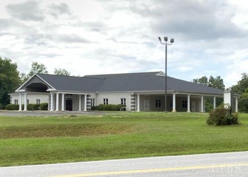 811 Wiggington Rd, Lynchburg, VA, 24502-4633 | Card Image