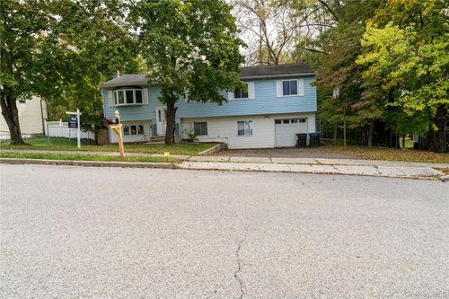 10 Congress Dr, Washingtonville, NY, 10992-1304 | Card Image