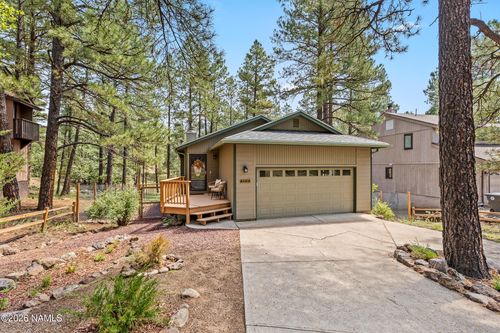 3216 S Gillenwater Dr, Flagstaff, AZ, 86005-8946 | Card Image
