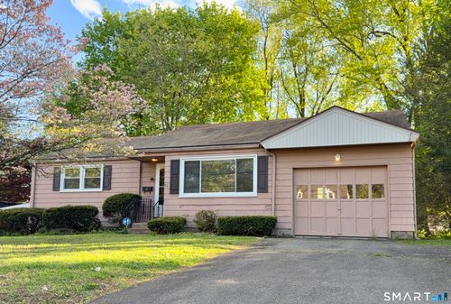 27 West Street, Cromwell, CT, 06416 | Card Image