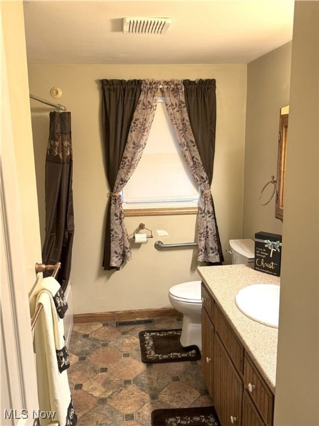 624 Shaker Dr, House other with 3 bedrooms, 2 bathrooms and null parking in Medina OH | Image 11