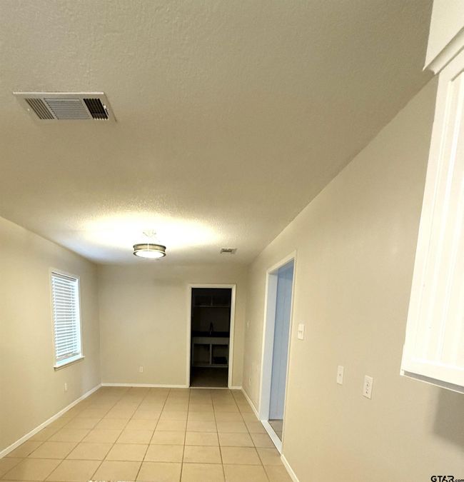 13675 Maple Dr, House other with 3 bedrooms, 2 bathrooms and null parking in Tyler TX | Image 10
