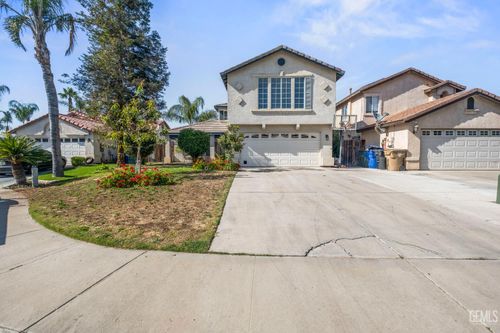 6200 Trinidad Court, Bakersfield, CA, 93313 | Card Image