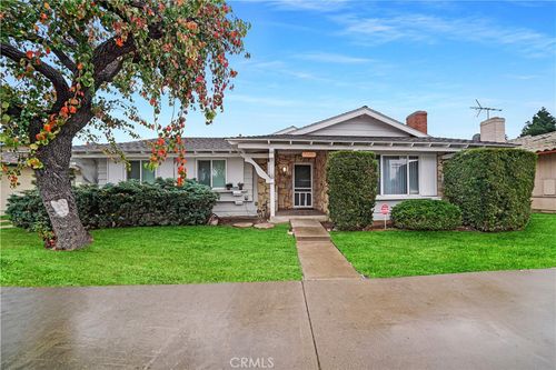 16722 Goldenwest St, Huntington Beach, CA, 92647 | Card Image