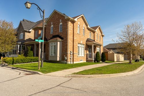1 Green Hollow Crt, Markham, ON, L6E1K7 | Card Image