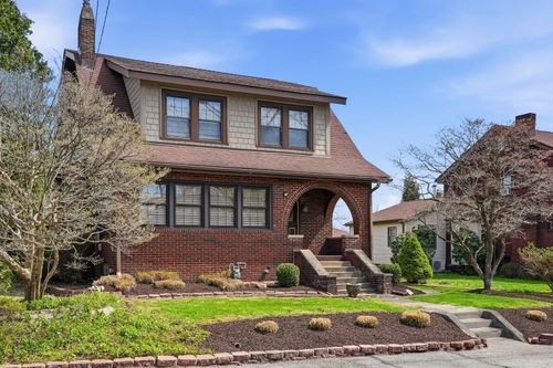 37 Oakwood Sq, Pittsburgh, PA, 15209-1919 | Card Image
