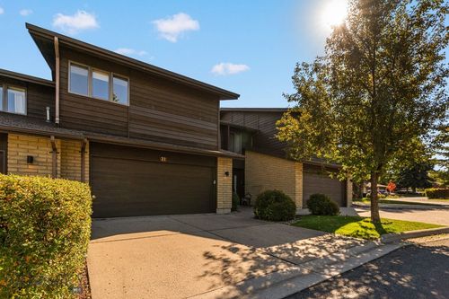 21 Hoffman Dr, Bozeman, MT, 59715-5717 | Card Image