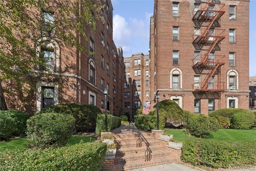 5l-115 25 84th Avenue, New York, NY, 11418 | Card Image