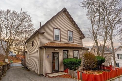 11 Urban St, Lynn, MA, 01904-2351 | Card Image