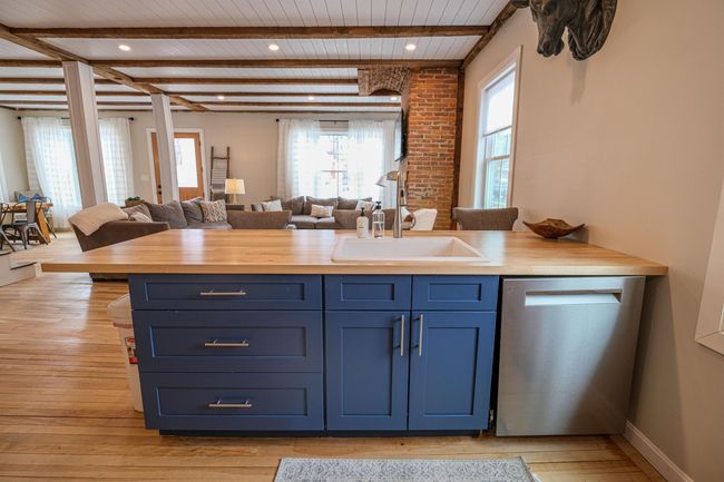104 Main St, House other with 4 bedrooms, 5 bathrooms and null parking in Ludlow VT | Image 11