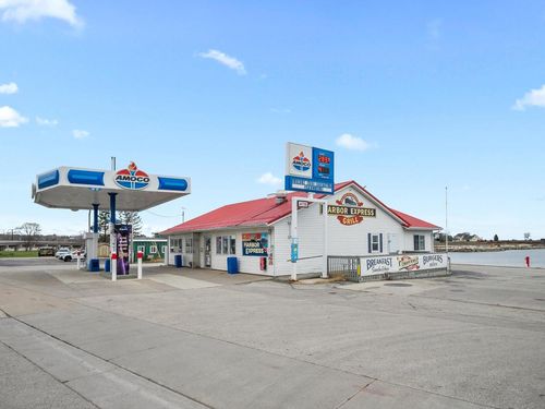 202 Milwaukee Street Street, Kewaunee, WI, 54216 | Card Image