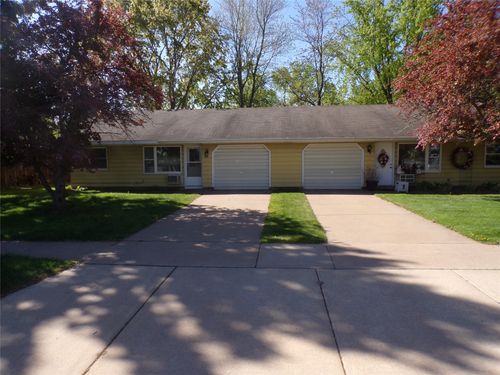 925-and-927-925-927 W Hamilton Avenue, Eau Claire, WI, 54701 | Card Image