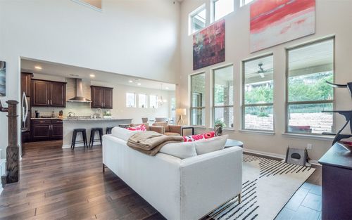909 Catalina Ln, Austin, TX, 78737-4715 | Card Image