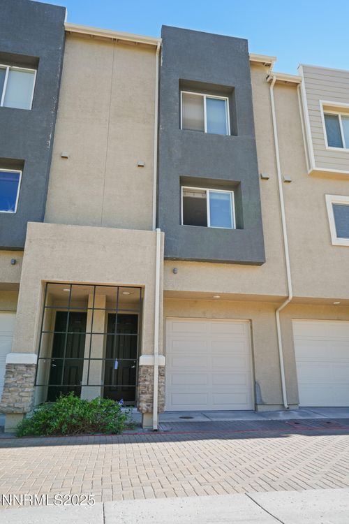 3046 Sterling Ridge Cir, Sparks, NV, 89431-4811 | Card Image