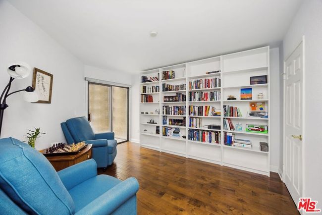 2 - 10229 Variel Ave, Condo with 3 bedrooms, 4 bathrooms and null parking in Chatsworth CA | Image 16