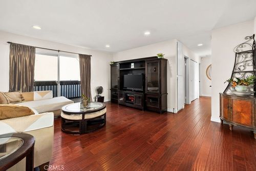 35 Firwood, Irvine, CA, 92604-4632 | Card Image