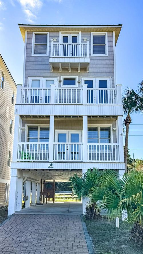 110 Anglers Harbor Ln, Carrabelle, FL, 32322-1509 | Card Image