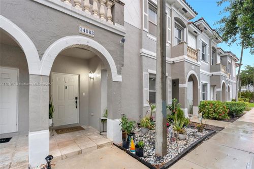 4-14063 Sw 49th Ct, Miramar, FL, 33027-6205 | Card Image
