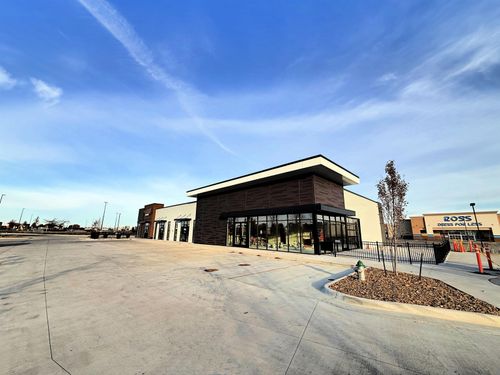 suite-c-703 Brandilynn Blvd, Cedar Falls, IA, 50613-7458 | Card Image