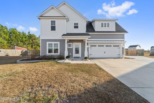 221 Chestwood Dr, Hubert, NC, 28539-0019 | Card Image