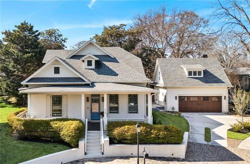 216 Haralson Ln Ne, Atlanta, GA, 30307-2665 | Card Image