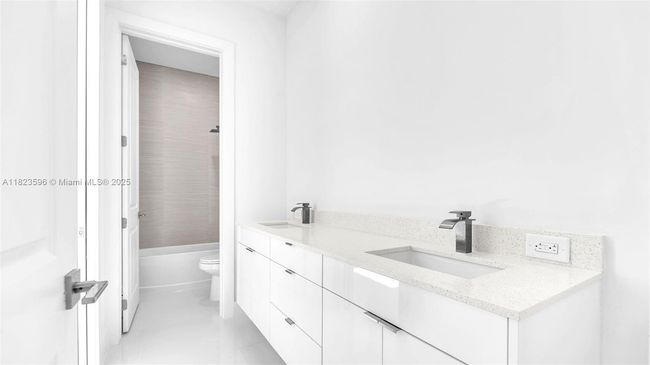 15455 Sw 232 Nd St, House other with 5 bedrooms, 4 bathrooms and null parking in Miami FL | Image 37