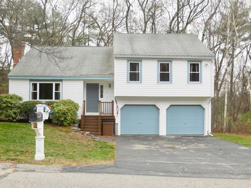 11 Scottsdale Dr, Hudson, NH, 03051-3746 | Card Image