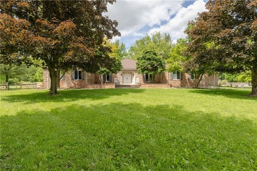 978 Housel Craft Rd, Bristolville, OH, 44402-9721 | Card Image