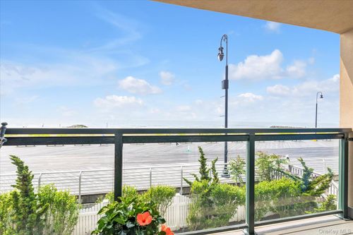 428 Oceanfront, Long Beach, NY, 11561-3100 | Card Image