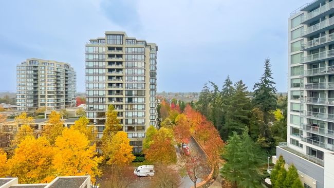 1002 - 9188 Hemlock Drive, Condo with 1 bedrooms, 1 bathrooms and 1 parking in Richmond BC | Image 1