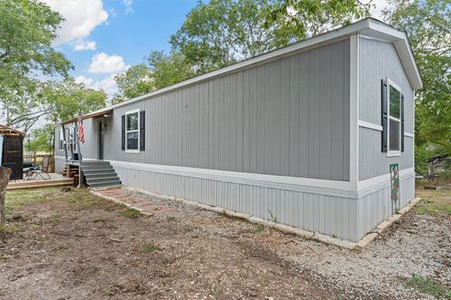606 S Falls St, Mart, TX, 76664-1310 | Card Image
