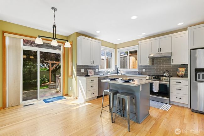 18328 10th Drive Se, House other with 4 bedrooms, 3 bathrooms and 2 parking in Bothell WA | Image 8