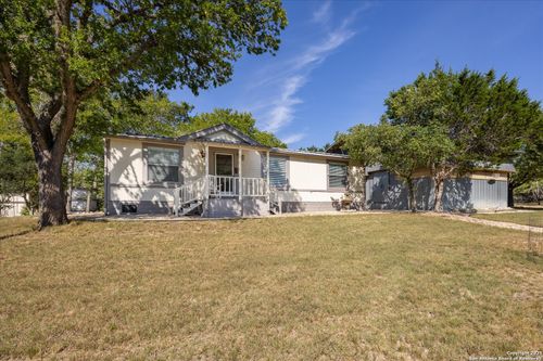 363 Elm Pass Ii Rd, Center Point, TX, 78010-5456 | Card Image