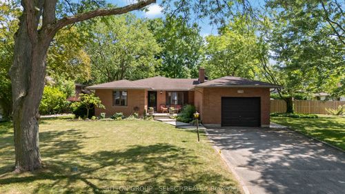 770 Galloway Cres, London, ON, N6J2Y7 | Card Image