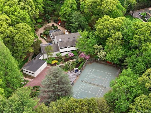 6 Deepwood Ct, Old Westbury, NY, 11568-1006 | Card Image